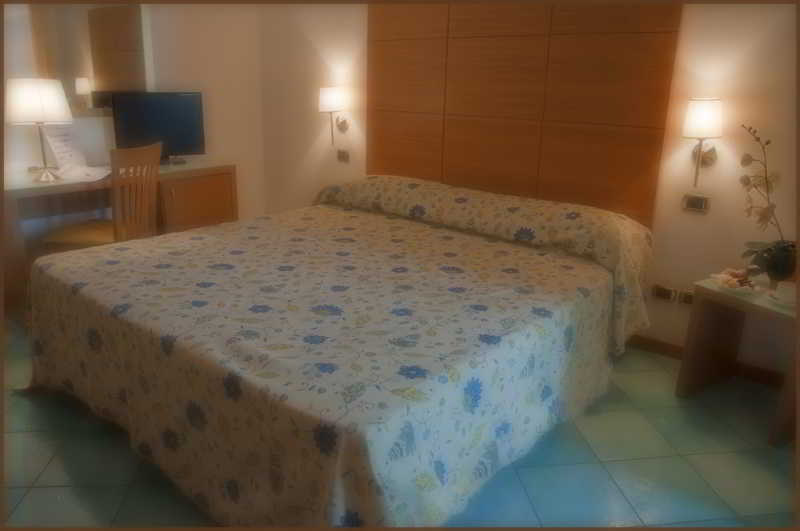 קאסוריה City Hotel מראה חיצוני תמונה