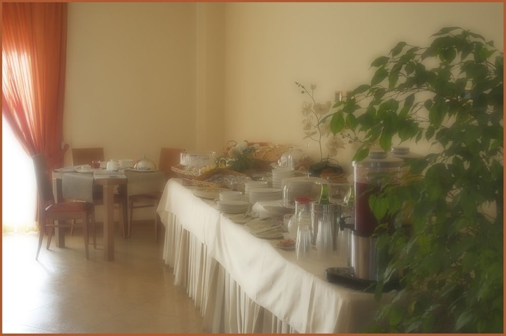 קאסוריה City Hotel מראה חיצוני תמונה