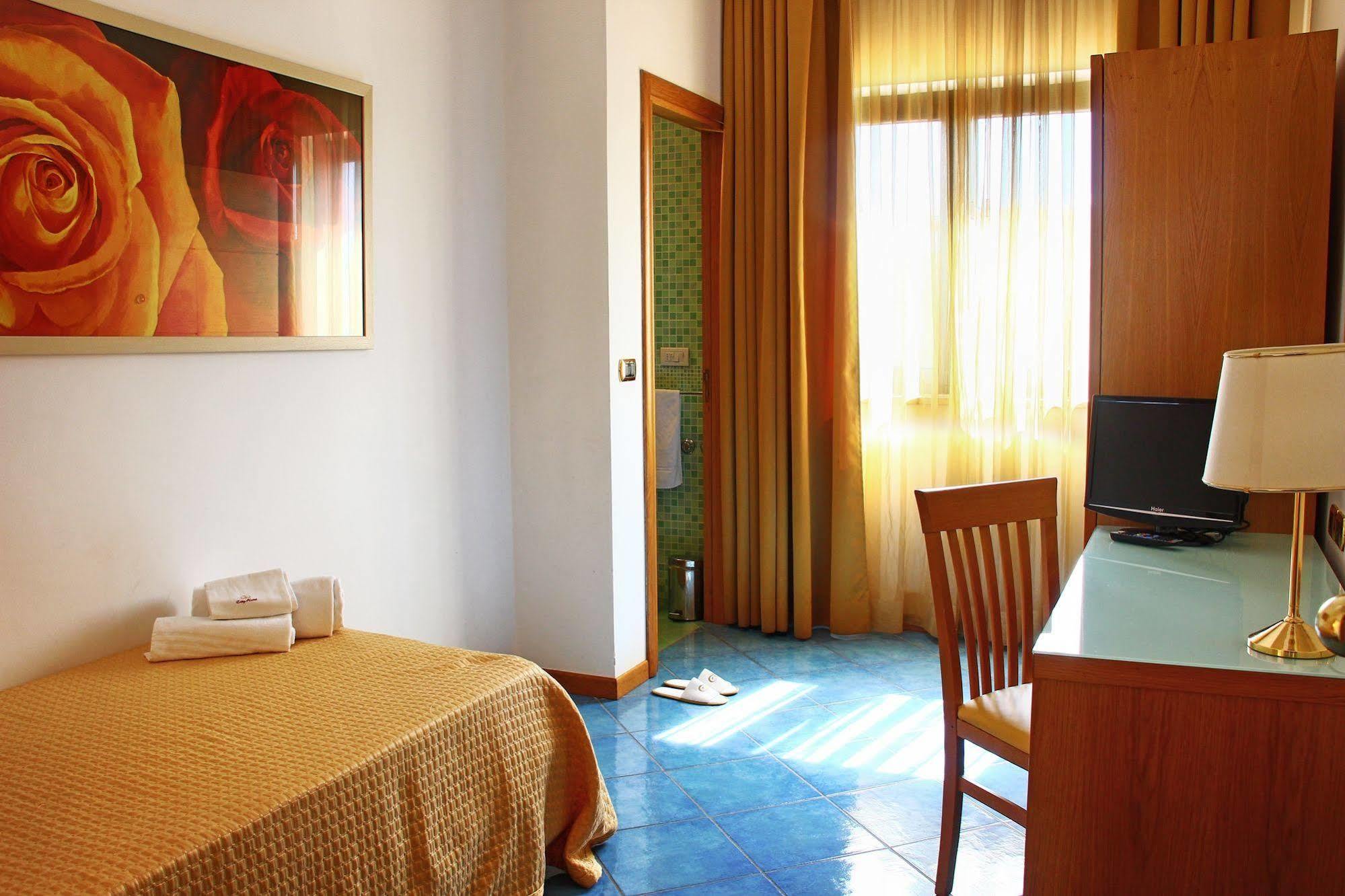 קאסוריה City Hotel מראה חיצוני תמונה