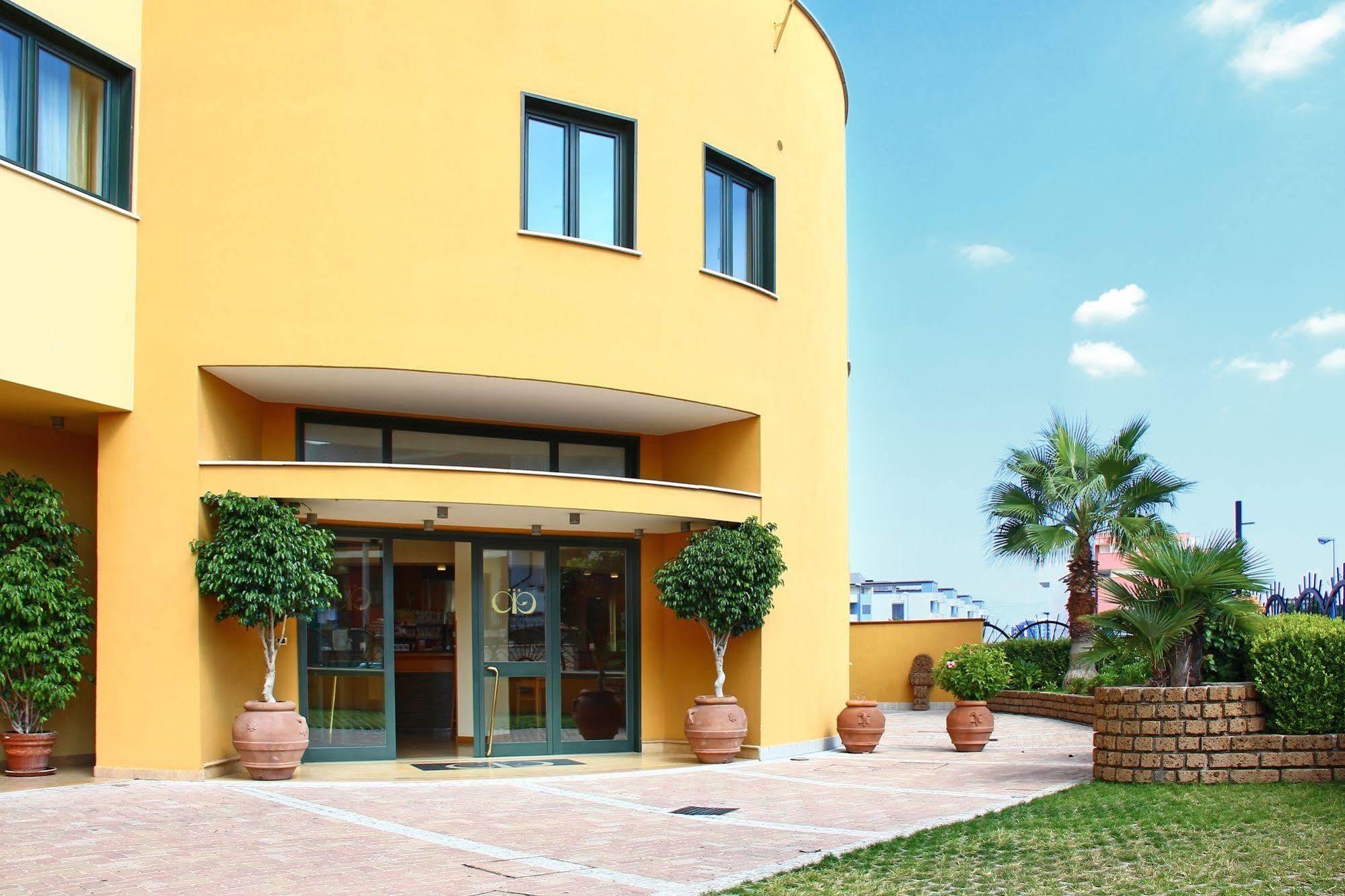 קאסוריה City Hotel מראה חיצוני תמונה