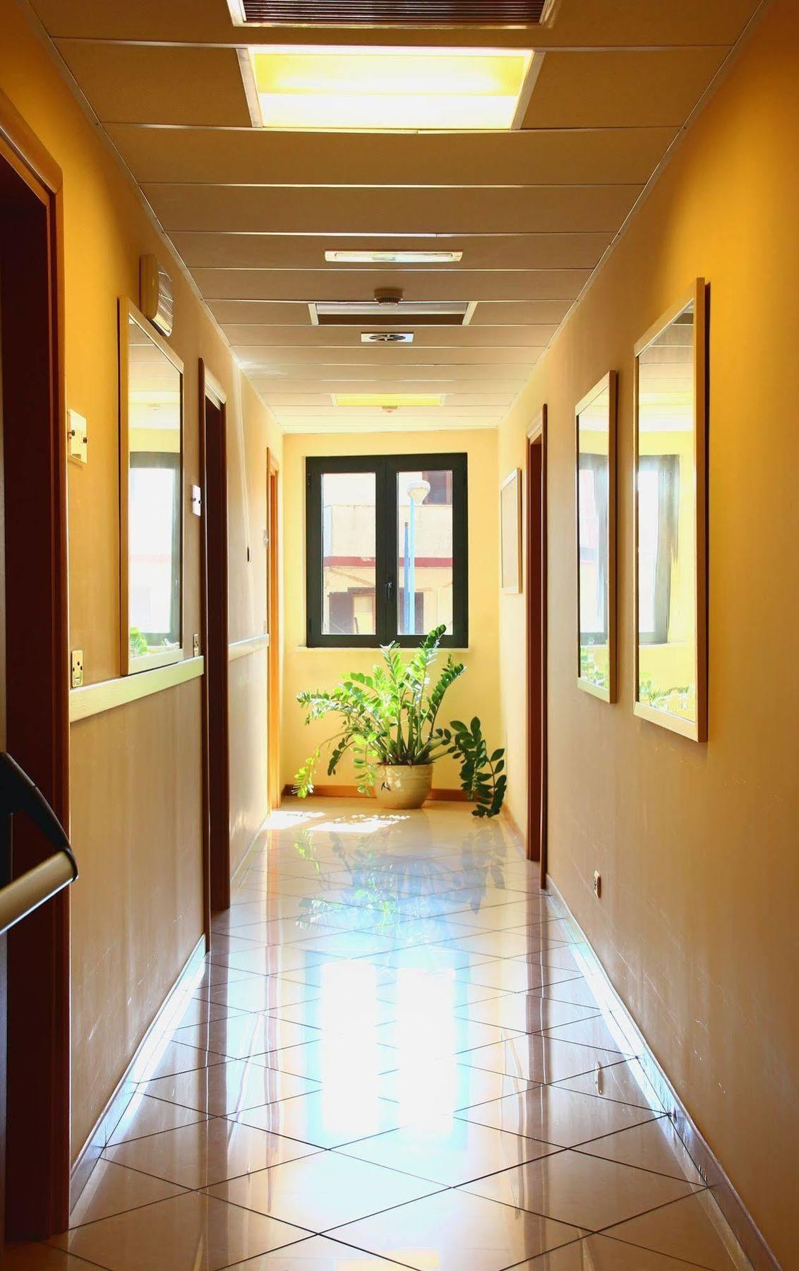קאסוריה City Hotel מראה חיצוני תמונה